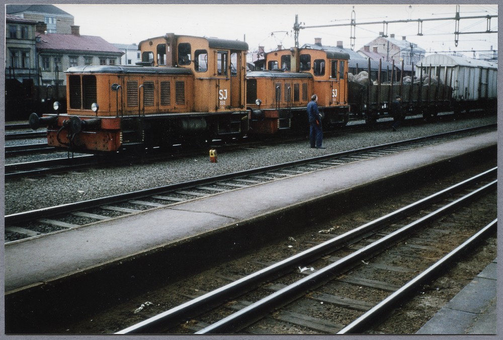 Z64 352 & 358