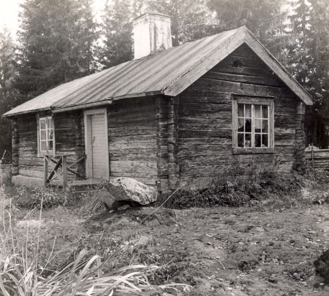 Fil:Enkelstuga Virserum.jpg