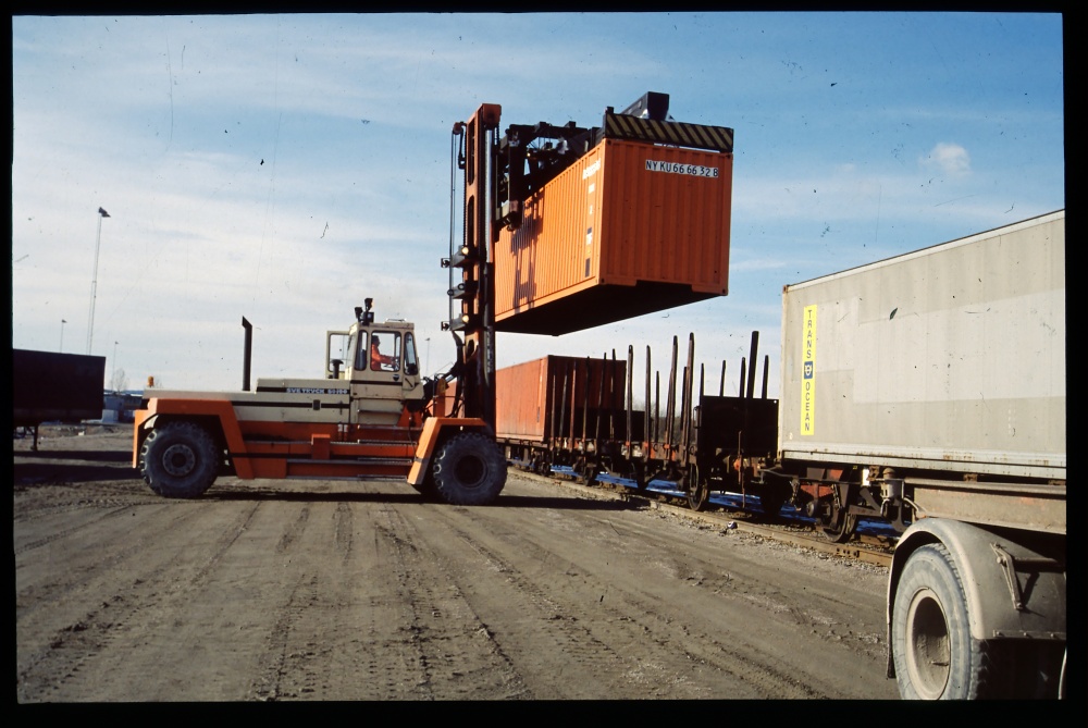 Container NYK.jpg